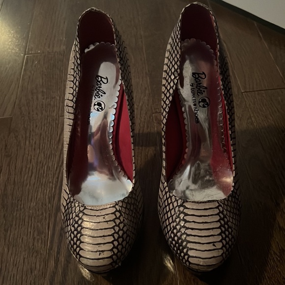 Silver snake skin heels - Picture 2 of 5